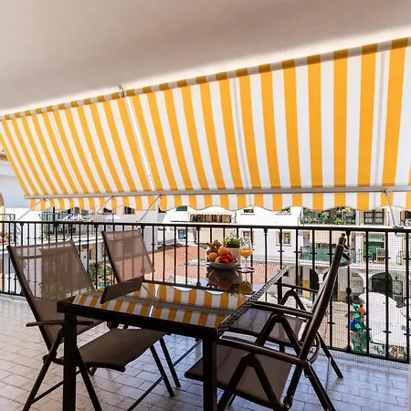 Sur Patios * Fuengirola