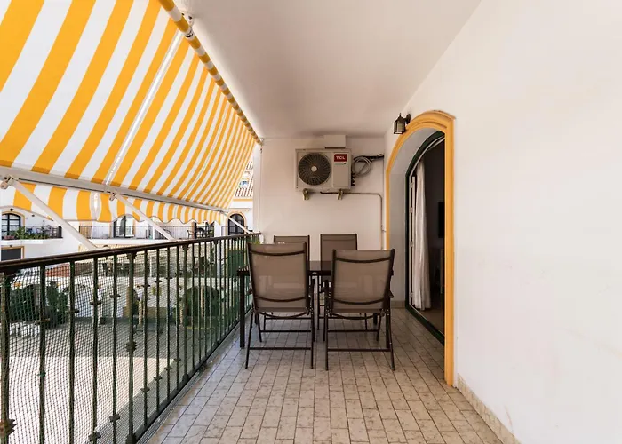 Sur Patios * Фуэнхирола